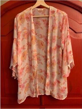 MI Ami  Floral Sheer Kimono in Pink and Peach